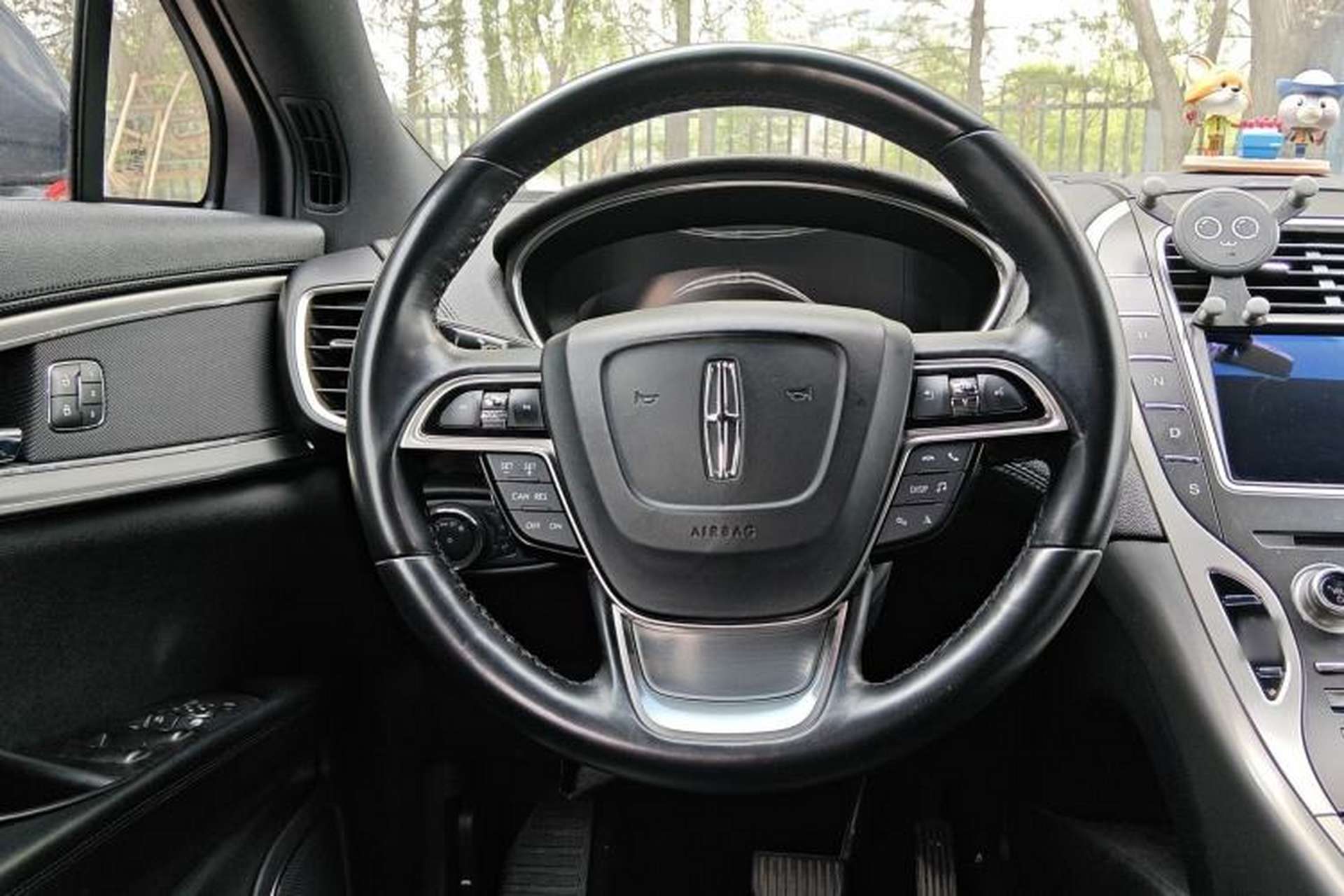Used Lincoln Nautilus 2019 2.0T Two-Wheel Drive Luxury Edition China V Standard Steering Wheel