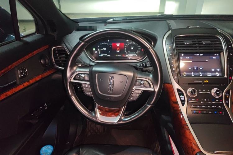 Used Lincoln Nautilus 2019 2.0T Four-Wheel Drive Zunya Edition China VI Standard Steering Wheel