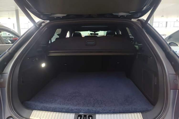 Used Lincoln Nautilus 2019 2.0T Four-Wheel Drive Zunya Edition China VI Standard Trunk