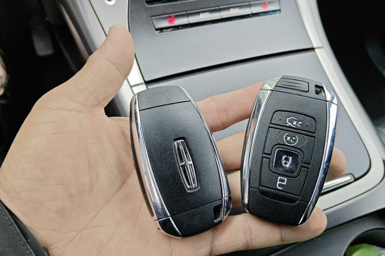 Used Lincoln Nautilus 2019 2.0T Two-Wheel Drive Luxury Edition China V Standard Vehicle Key