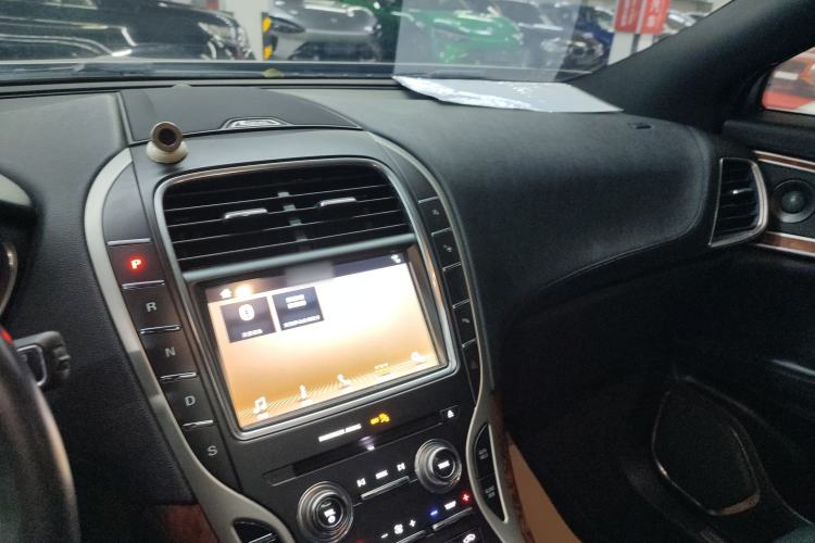 Used Lincoln Nautilus 2019 2.0T Four-Wheel Drive Zunya Edition China VI Standard Audio And AC Panel