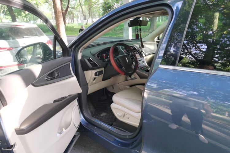 Used Lincoln Nautilus 2019 2.0T Two-Wheel Drive Luxury Edition China VI Standard Driver Seat