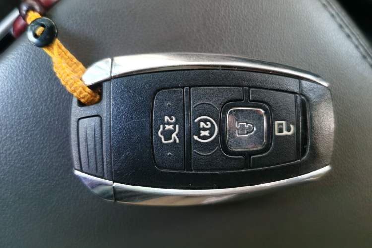 Used Lincoln Nautilus 2019 2.0T Two-Wheel Drive Luxury Edition China VI Standard Vehicle Key