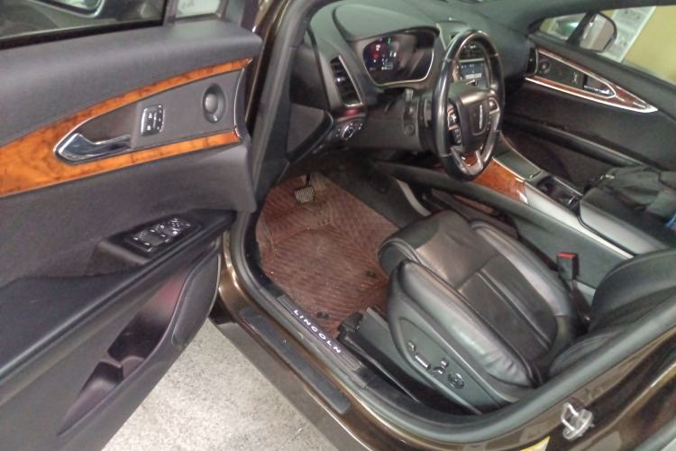 Used Lincoln Nautilus 2019 2.7T Four-Wheel Drive Prestige Edition China VI Standard Interior 3
