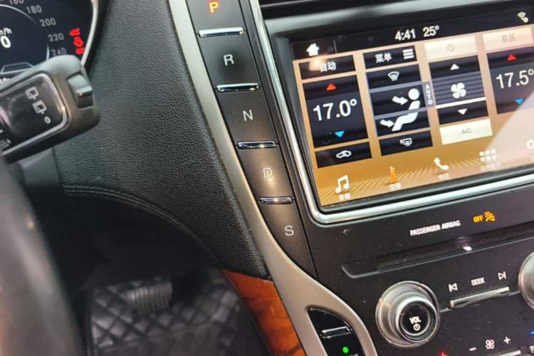 Used Lincoln Nautilus 2019 2.0T Four-Wheel Drive Zunya Edition China VI Standard Gear Lever