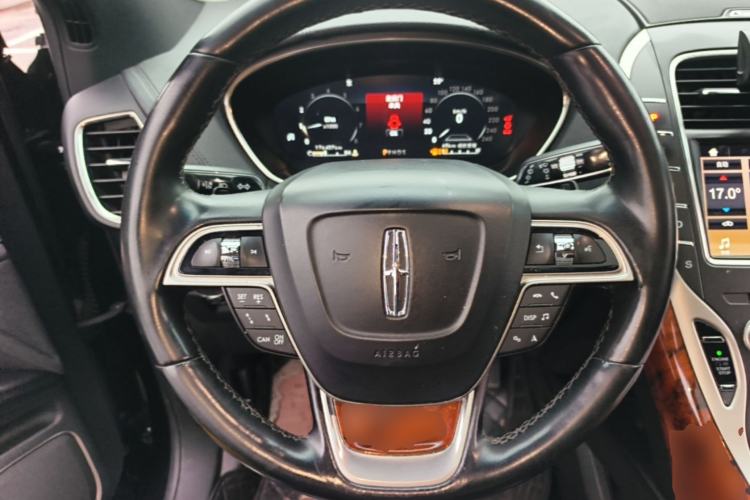 Used Lincoln Nautilus 2019 2.0T Four-Wheel Drive Zunya Edition China VI Standard Steering Wheel