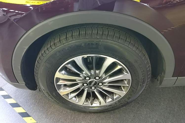 Used Lincoln Nautilus 2019 2.0T Two-Wheel Drive Luxury Edition China VI Standard Exterior 4