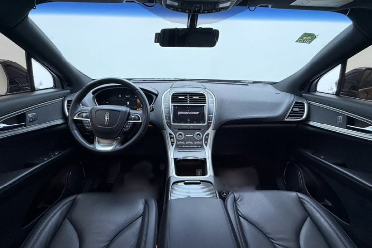 Used Lincoln Nautilus 2019 2.0T Two-Wheel Drive Luxury Edition China VI Standard Interior 2