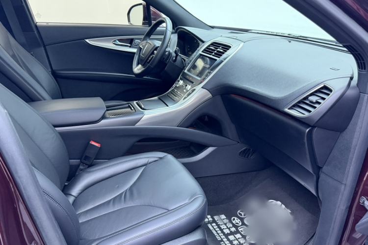 Used Lincoln Nautilus 2019 2.0T Two-Wheel Drive Luxury Edition China VI Standard Interior 6