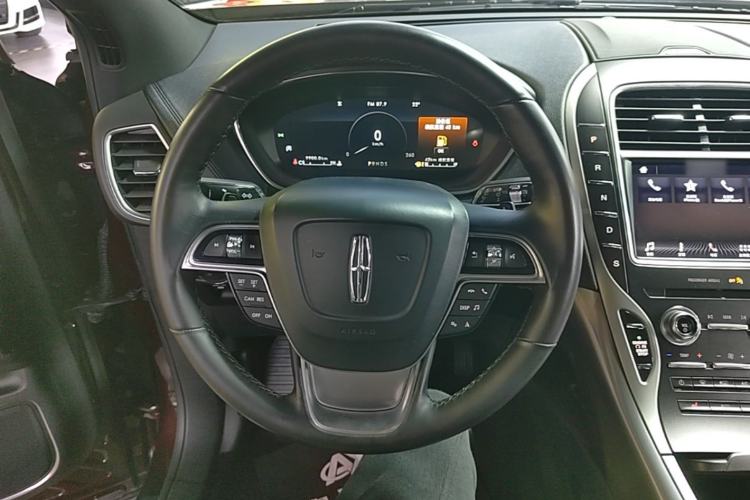 Used Lincoln Nautilus 2019 2.0T Two-Wheel Drive Luxury Edition China VI Standard Steering Wheel