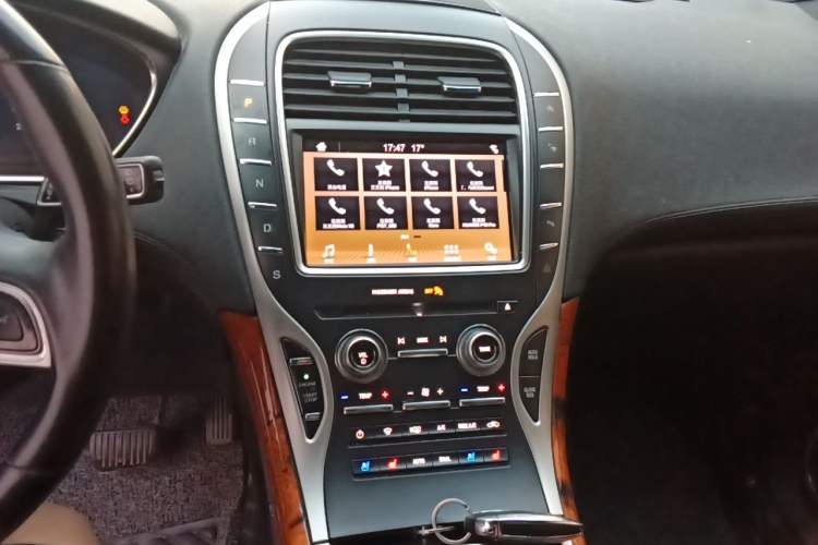 Used Lincoln Nautilus 2019 2.0T Four-Wheel Drive Zunya Edition China VI Standard Audio And AC Panel