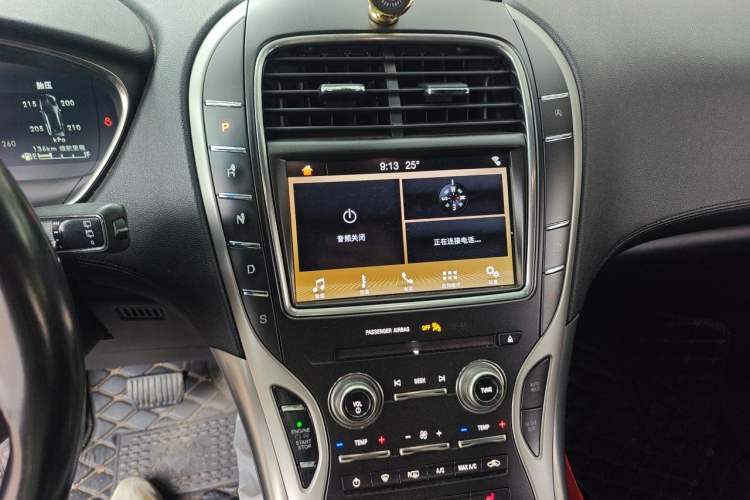 Used Lincoln Nautilus 2019 2.0T Two-Wheel Drive Luxury Edition China VI Standard Audio And AC Panel