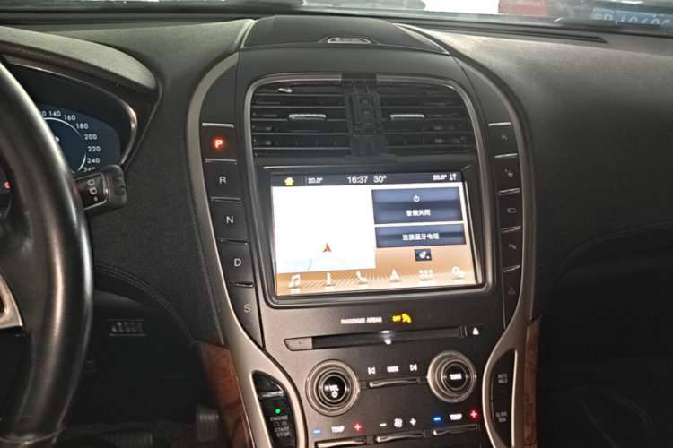 Used Lincoln Nautilus 2019 2.7T Four-Wheel Drive Prestige Edition China VI Standard Audio And AC Panel