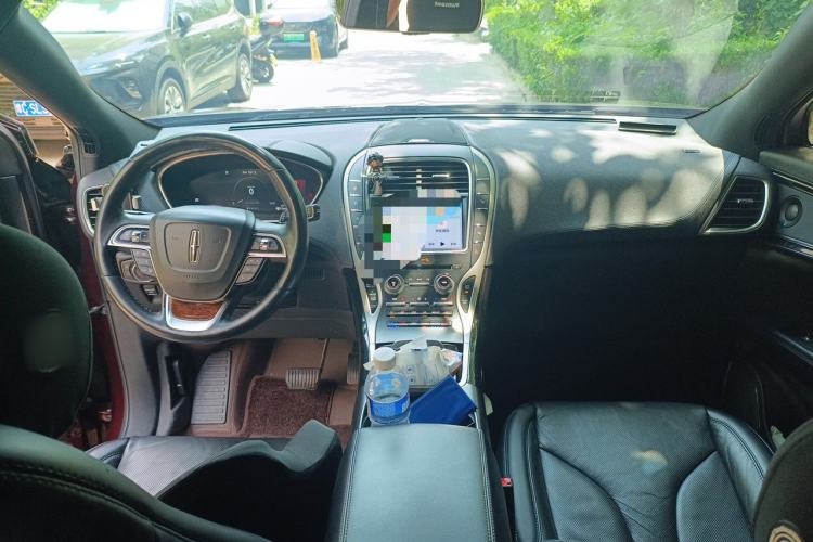 Used Lincoln Nautilus 2019 2.0T Four-Wheel Drive Zunya Edition China VI Standard Center Console