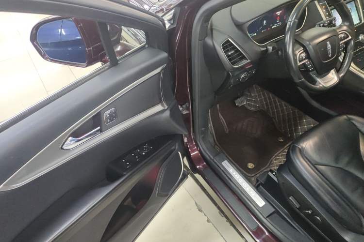 Used Lincoln Nautilus 2019 2.0T Two-Wheel Drive Luxury Edition China VI Standard Driver Seat