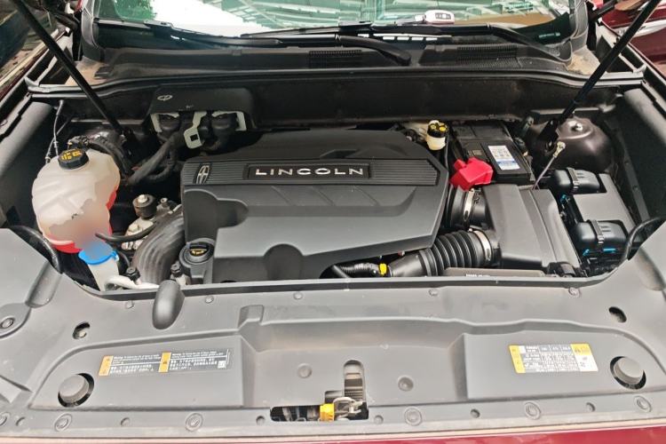 Used Lincoln Nautilus 2019 2.7T Four-Wheel Drive Prestige Edition China VI Standard Engine Bay
