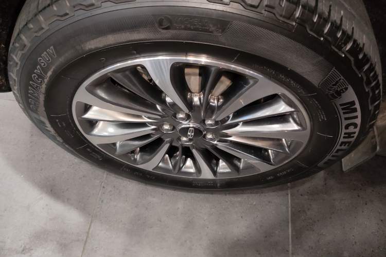 Used Lincoln Nautilus 2019 2.0T Two-Wheel Drive Luxury Edition China VI Standard Exterior 5