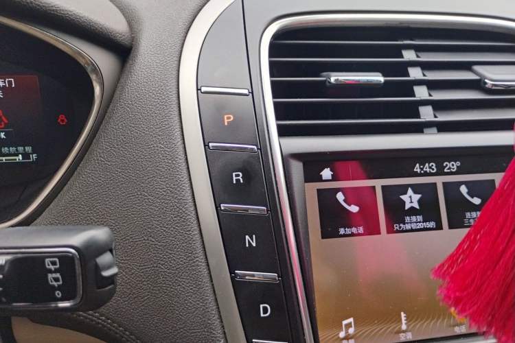 Used Lincoln Nautilus 2019 2.0T Two-Wheel Drive Luxury Edition China VI Standard Gear Lever