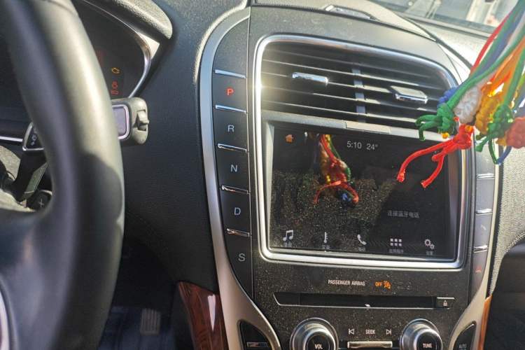 Used Lincoln Nautilus 2019 2.0T Four-Wheel Drive Zunya Edition China V Standard Gear Lever