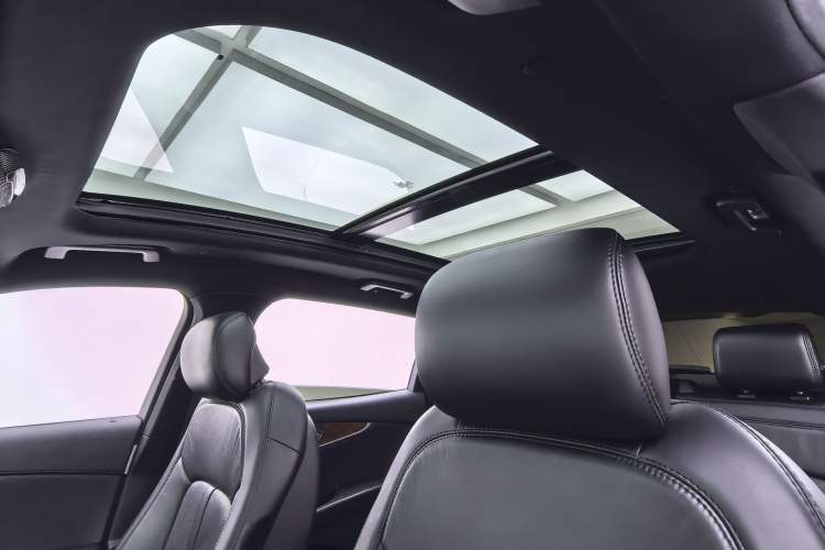 Used Lincoln Nautilus 2019 2.7T Four-Wheel Drive Prestige Edition China VI Standard Headliner