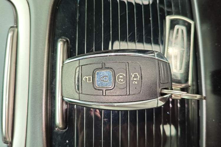 Used Lincoln Nautilus 2019 2.7T Four-Wheel Drive Prestige Edition China VI Standard Interior 1