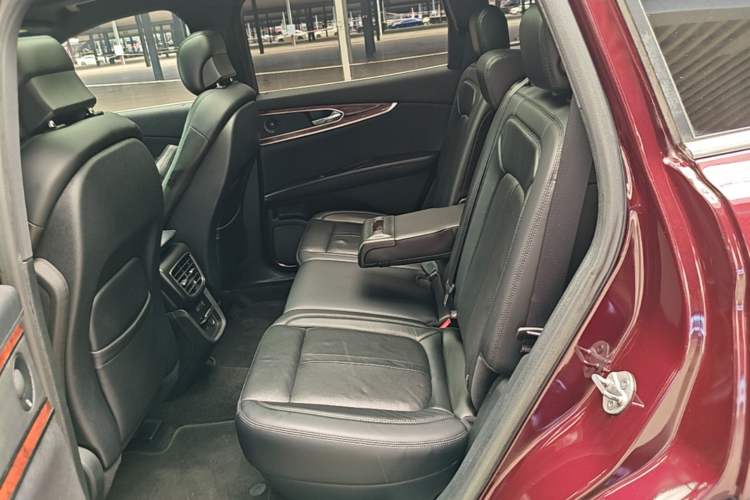 Used Lincoln Nautilus 2019 2.7T Four-Wheel Drive Prestige Edition China VI Standard Left Rear Seat