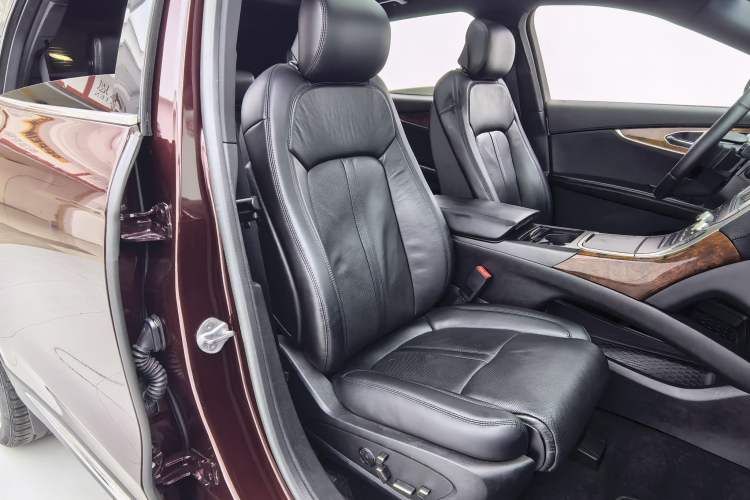 Used Lincoln Nautilus 2019 2.7T Four-Wheel Drive Prestige Edition China VI Standard Right Front Seat