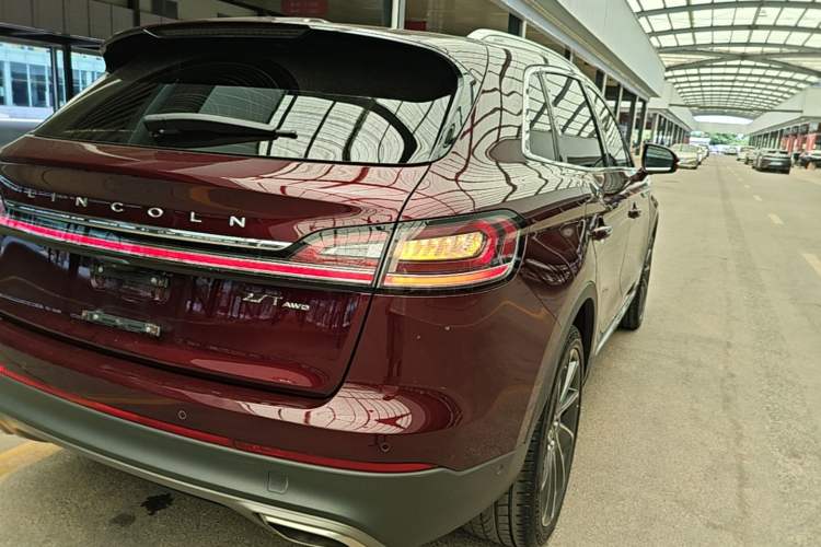 Used Lincoln Nautilus 2019 2.7T Four-Wheel Drive Prestige Edition China VI Standard Right Rear Taillight