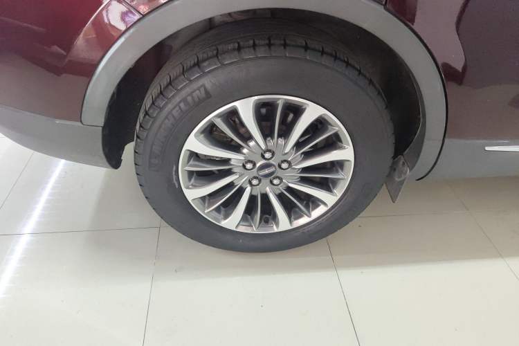 Used Lincoln Nautilus 2019 2.0T Two-Wheel Drive Luxury Edition China VI Standard Right Rear Wheel Hub
