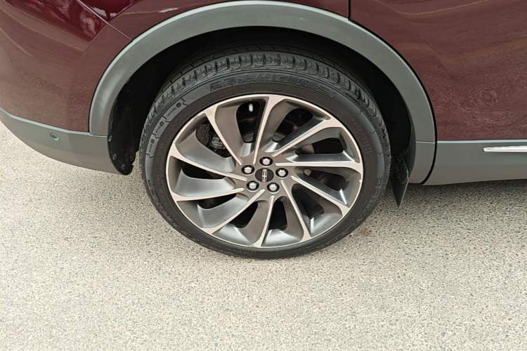 Used Lincoln Nautilus 2019 2.7T Four-Wheel Drive Prestige Edition China VI Standard Right Rear Wheel Hub