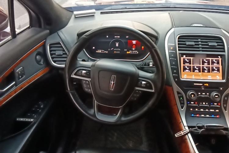 Used Lincoln Nautilus 2019 2.0T Four-Wheel Drive Zunya Edition China VI Standard Steering Wheel