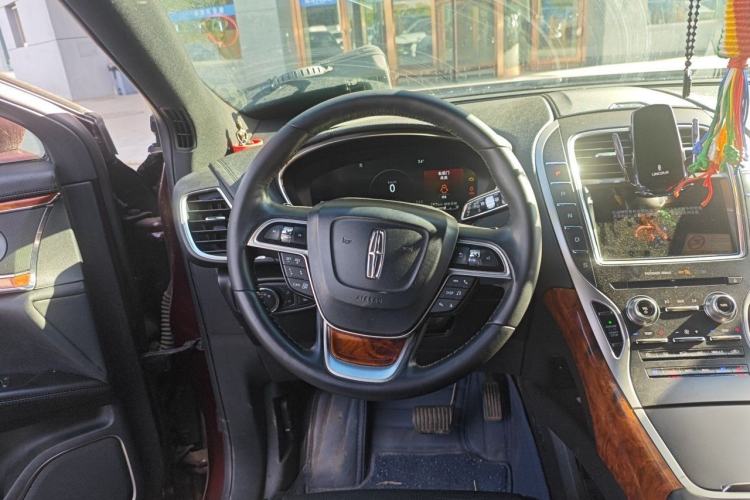 Used Lincoln Nautilus 2019 2.0T Four-Wheel Drive Zunya Edition China V Standard Steering Wheel