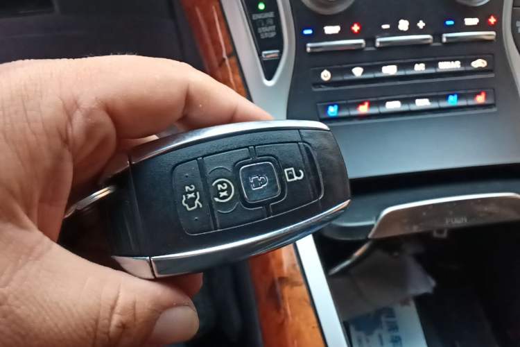 Used Lincoln Nautilus 2019 2.0T Four-Wheel Drive Zunya Edition China VI Standard Vehicle Key