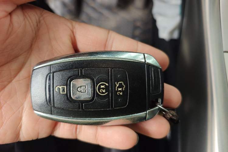Used Lincoln Nautilus 2019 2.0T Two-Wheel Drive Luxury Edition China VI Standard Vehicle Key