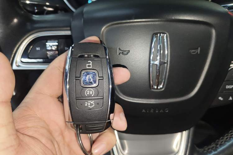Used Lincoln Nautilus 2019 2.0T Two-Wheel Drive Luxury Edition China VI Standard Vehicle Key