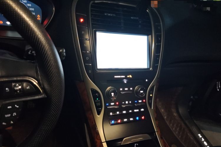 Used Lincoln Nautilus 2019 2.0T Four-Wheel Drive Zunya Edition China VI Standard Audio And AC Panel
