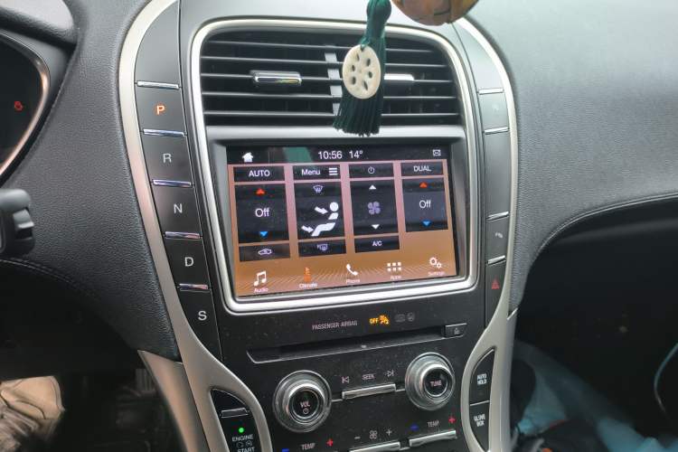 Used Lincoln Nautilus 2019 2.0T Two-Wheel Drive Luxury Edition China VI Standard Audio And AC Panel