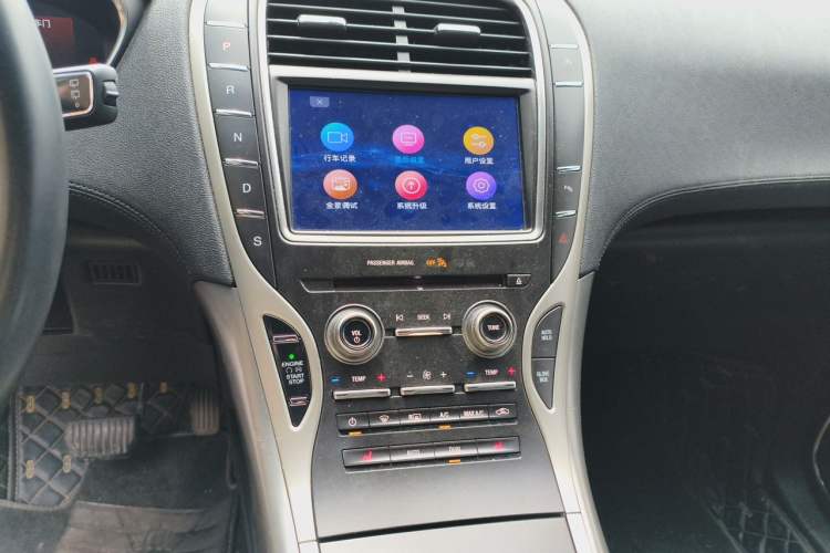 Used Lincoln Nautilus 2019 2.0T Two-Wheel Drive Luxury Edition China VI Standard Audio And AC Panel