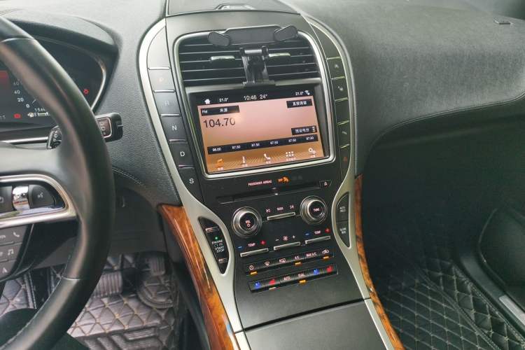 Used Lincoln Nautilus 2019 2.0T Four-Wheel Drive Zunya Edition China VI Standard Audio And AC Panel
