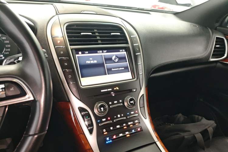 Used Lincoln Nautilus 2019 2.0T Four-Wheel Drive Zunya Edition China VI Standard Audio And AC Panel