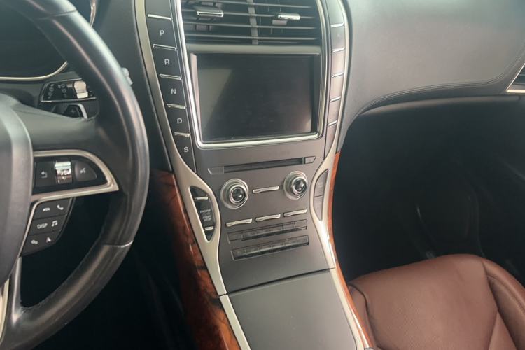 Used Lincoln Nautilus 2019 2.0T Four-Wheel Drive Zunya Edition China VI Standard Audio And AC Panel