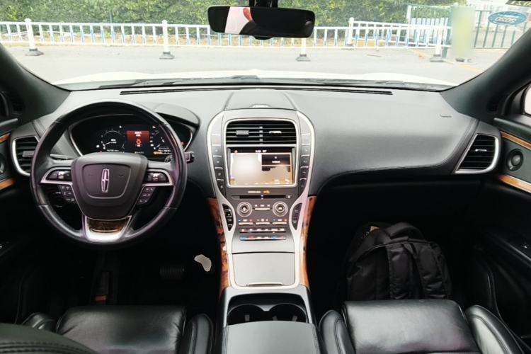 Used Lincoln Nautilus 2019 2.7T Four-Wheel Drive Prestige Edition China VI Standard Center Console