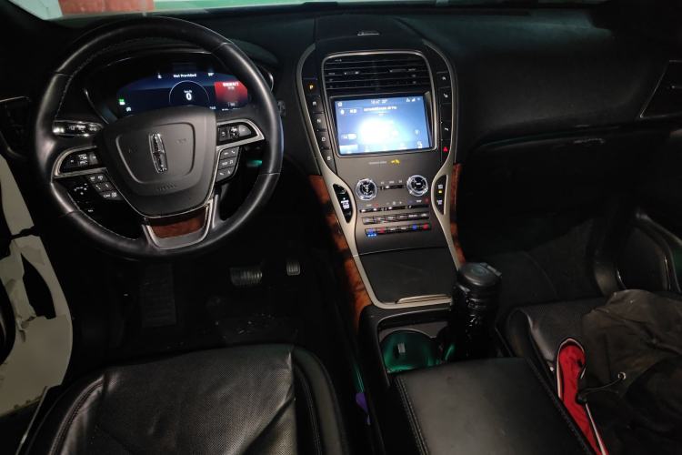 Used Lincoln Nautilus 2019 2.0T Four-Wheel Drive Zunya Edition China VI Standard Center Console