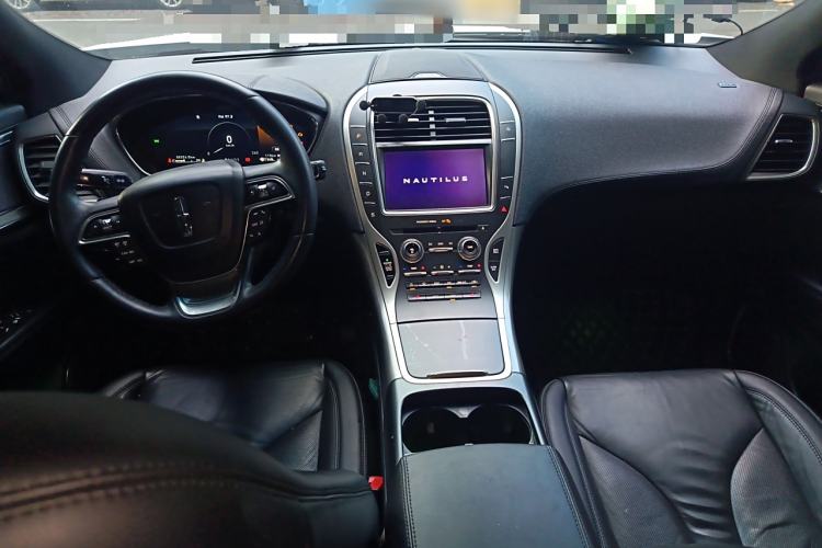 Used Lincoln Nautilus 2019 2.0T Two-Wheel Drive Luxury Edition China V Standard Center Console