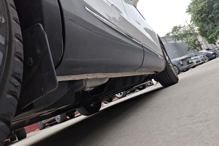 Used Lincoln Nautilus 2019 2.0T Two-Wheel Drive Luxury Edition China VI Standard Chassis Rear Right