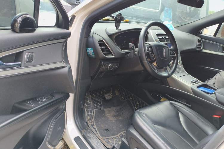 Used Lincoln Nautilus 2019 2.0T Two-Wheel Drive Luxury Edition China VI Standard Driver Seat