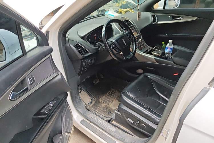 Used Lincoln Nautilus 2019 2.0T Two-Wheel Drive Luxury Edition China VI Standard Driver Seat