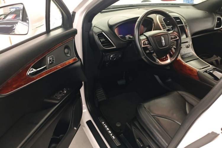 Used Lincoln Nautilus 2019 2.0T Four-Wheel Drive Zunya Edition China VI Standard Driver Seat