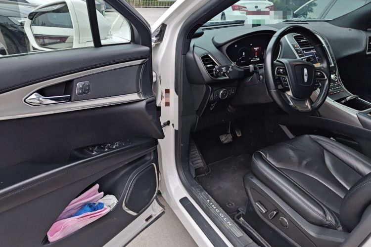 Used Lincoln Nautilus 2019 2.0T Two-Wheel Drive Luxury Edition China VI Standard Driver Seat