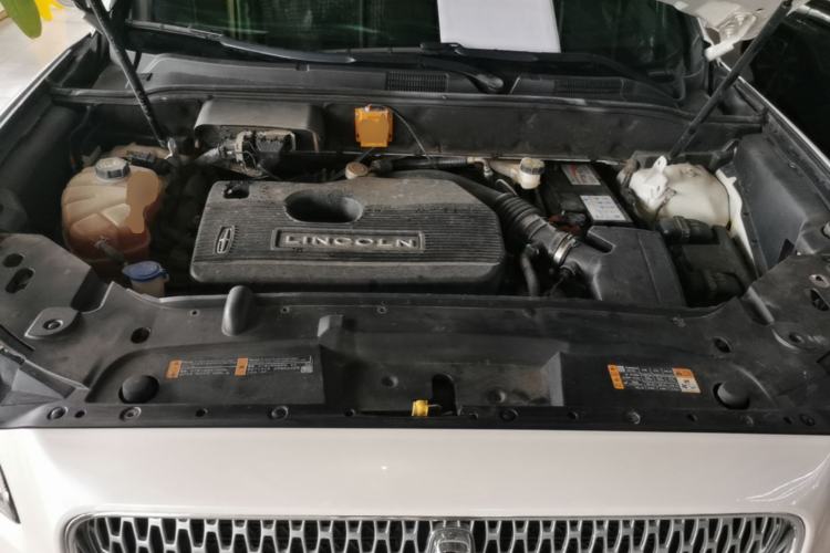 Used Lincoln Nautilus 2019 2.0T Two-Wheel Drive Luxury Edition China VI Standard Engine Bay